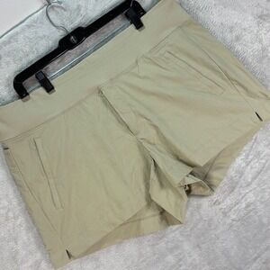 Athleta Women's Trekkie North Shorts Khaki‎ Lightweight Stretch Hiking Size 18